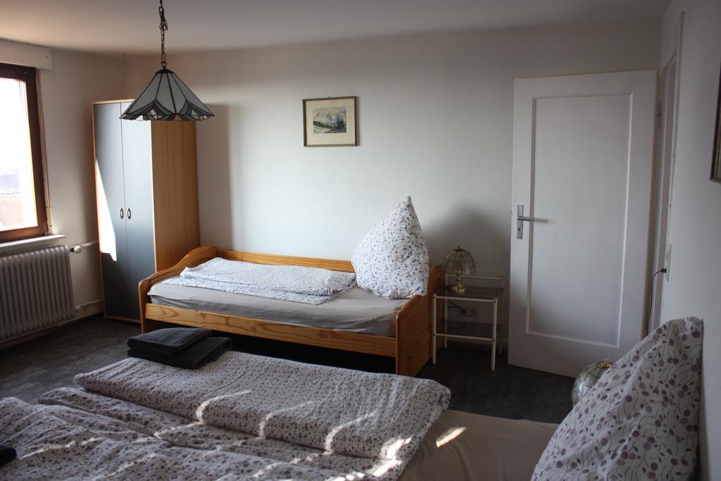 Apartamento Gaestehaus Wacker Ringsheim Habitación foto